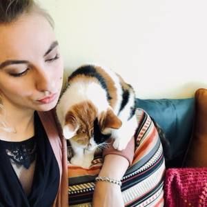 Meet your Posher, Abbie